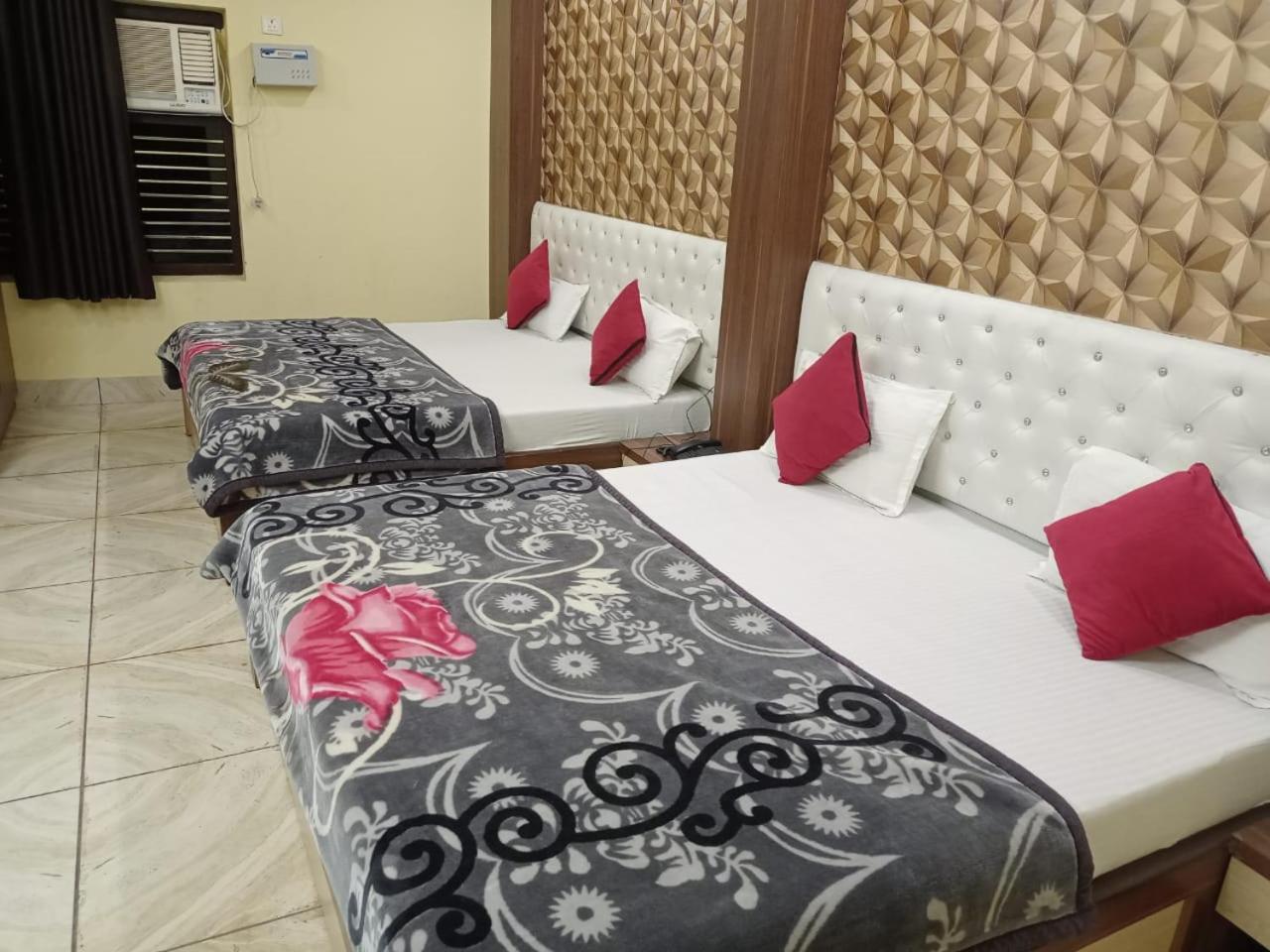 Hotel Vinayak Inn Haridwār Zimmer foto